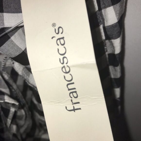 Women's NWT Francesca's Gingham Black and White Ruffle Button Down Shirt - Picture 7 of 8